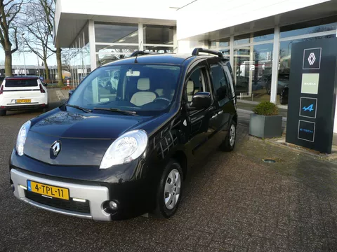 Renault Kangoo Family 1.6-16V Privil&egrave;ge AIRCO/ CRUISE CONTROLE/ TREKHAAK/ RADIO CD/USB BLUETOOTH/ DAKRAILS/ 4 SEIZOENSBANDEN/ ETC... RIJKLAAR!