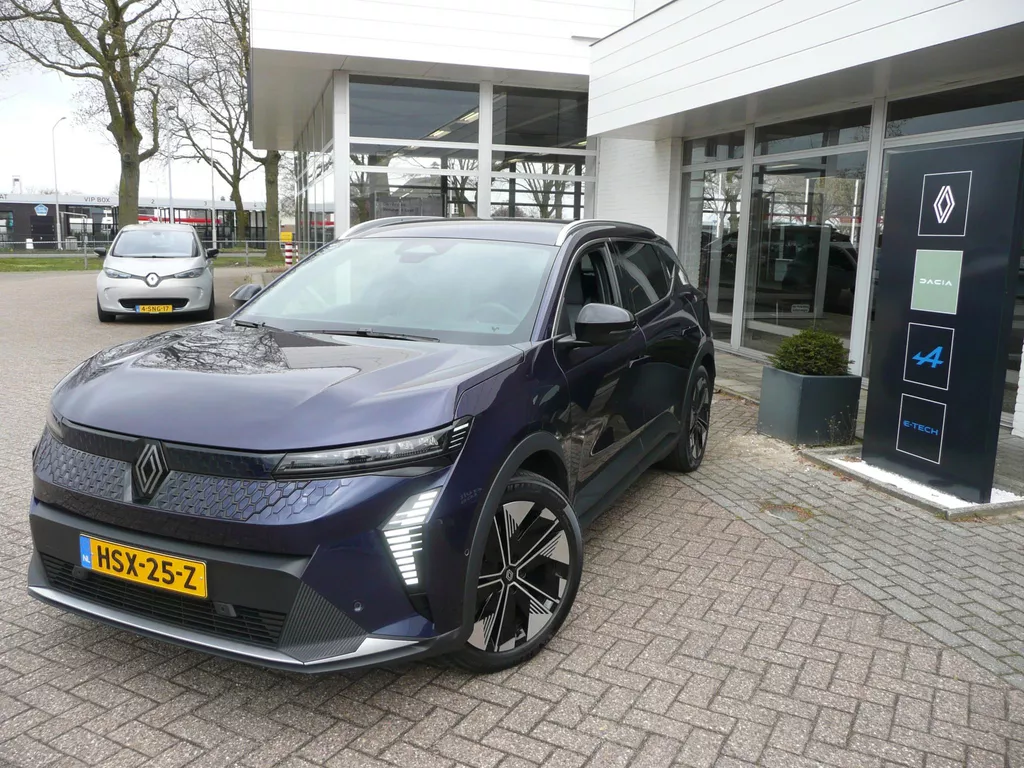Renault Scenic E-Tech EV87 Long Range TECHNO