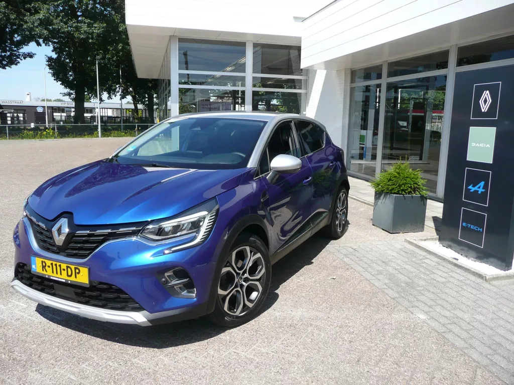 Renault Captur 1.3 TCe 130 EDC/AUTOMAAT INTENS, PACK PARKING/ PARK ASSIST V+A EN CAMERA ACHTER/ 9.3"GROOT NAVIGATIE SCHERM/ 18"LM VELGEN/ RESERVE WIEL/ ETC.. DEALER ONDERHOUDEN, RIJKLAAR!