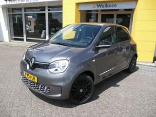 Renault Twingo Z.E. R80 E-Tech Urban Night &euro; 17.945 NA SUBSIDIE! / NOV-22/ LANE WARNING/ STOELVERWARMING/ DRAADLOZE GSM LADER/ PARK ASSIST/ ETC.. 10-2022! RIJKLAAR